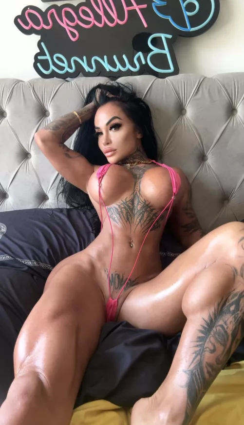 is pink looks good on me?  by Allegra_Brunnet