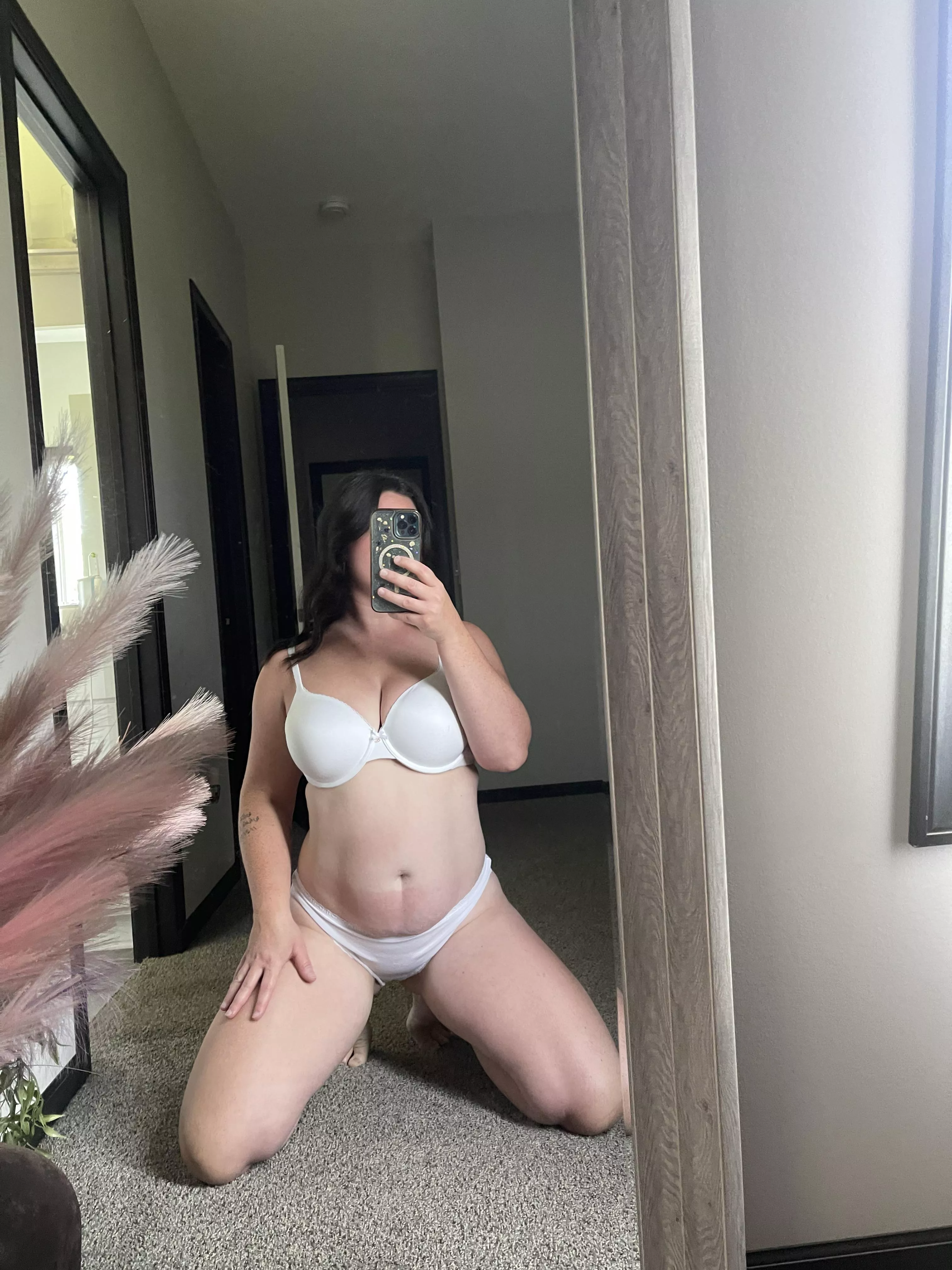 On my knees like a good girl for you posted by Hotmomma696