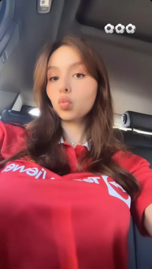 Showing off by theflyingsceptic