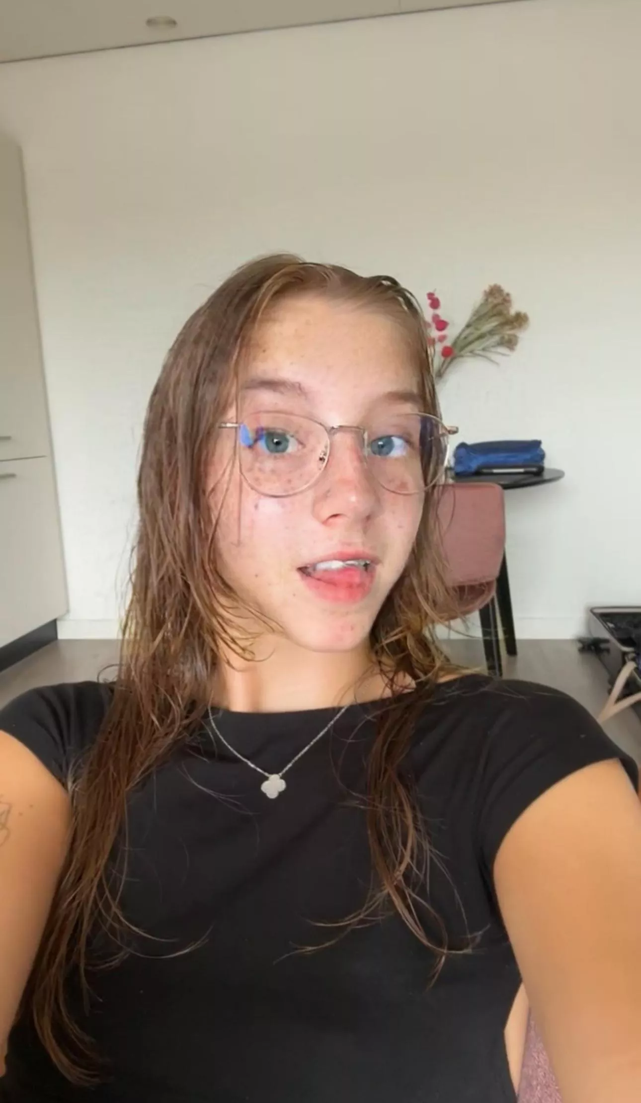 Tell me am I classy? posted by sweetbabegiddy