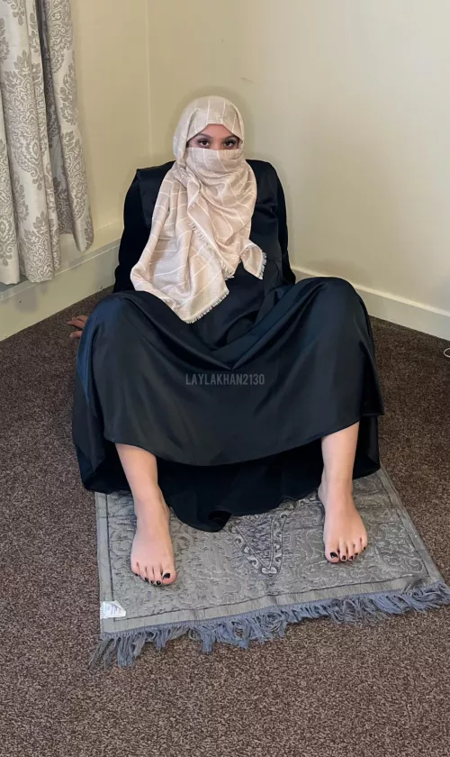 Want to see wats under by laylakhan2130