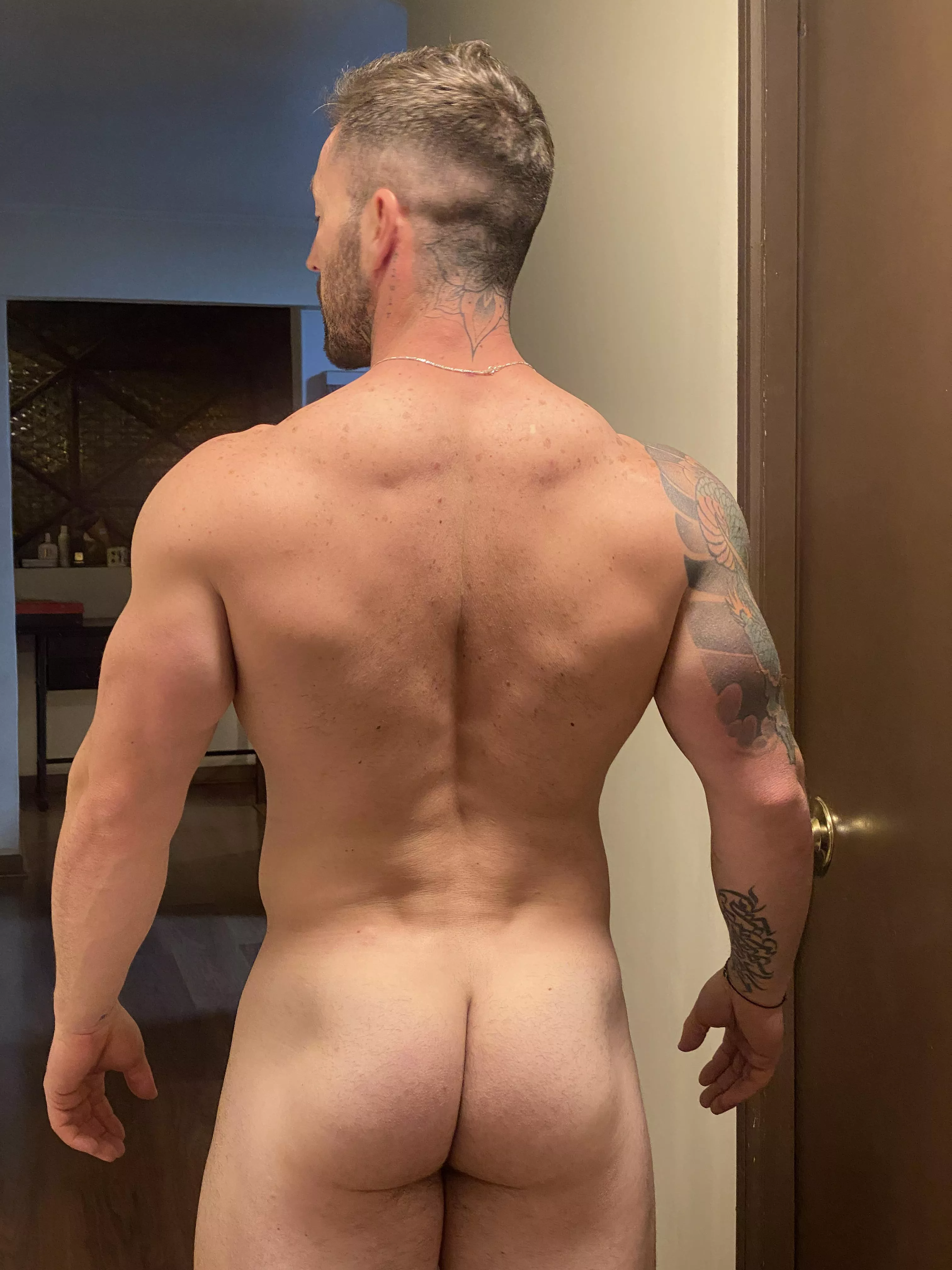 Bite or lick? posted by gold_trainer_