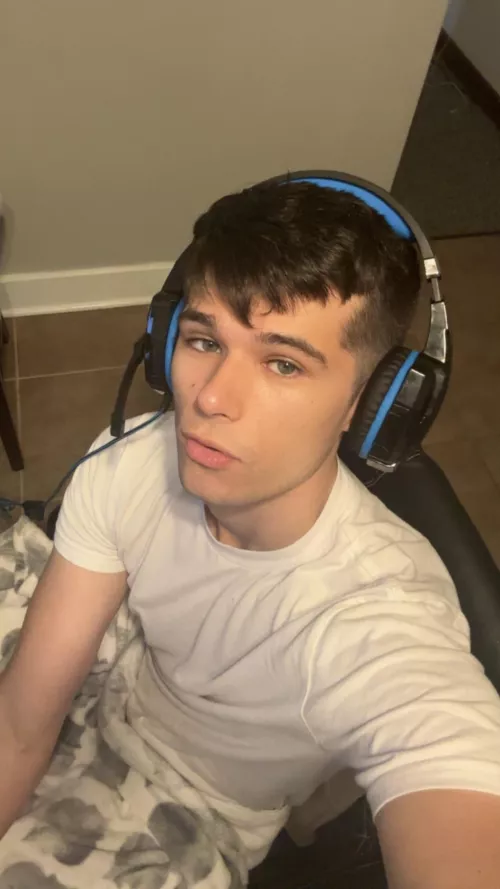 Fairly cool once you get past Derp expression on face by colawesomegi