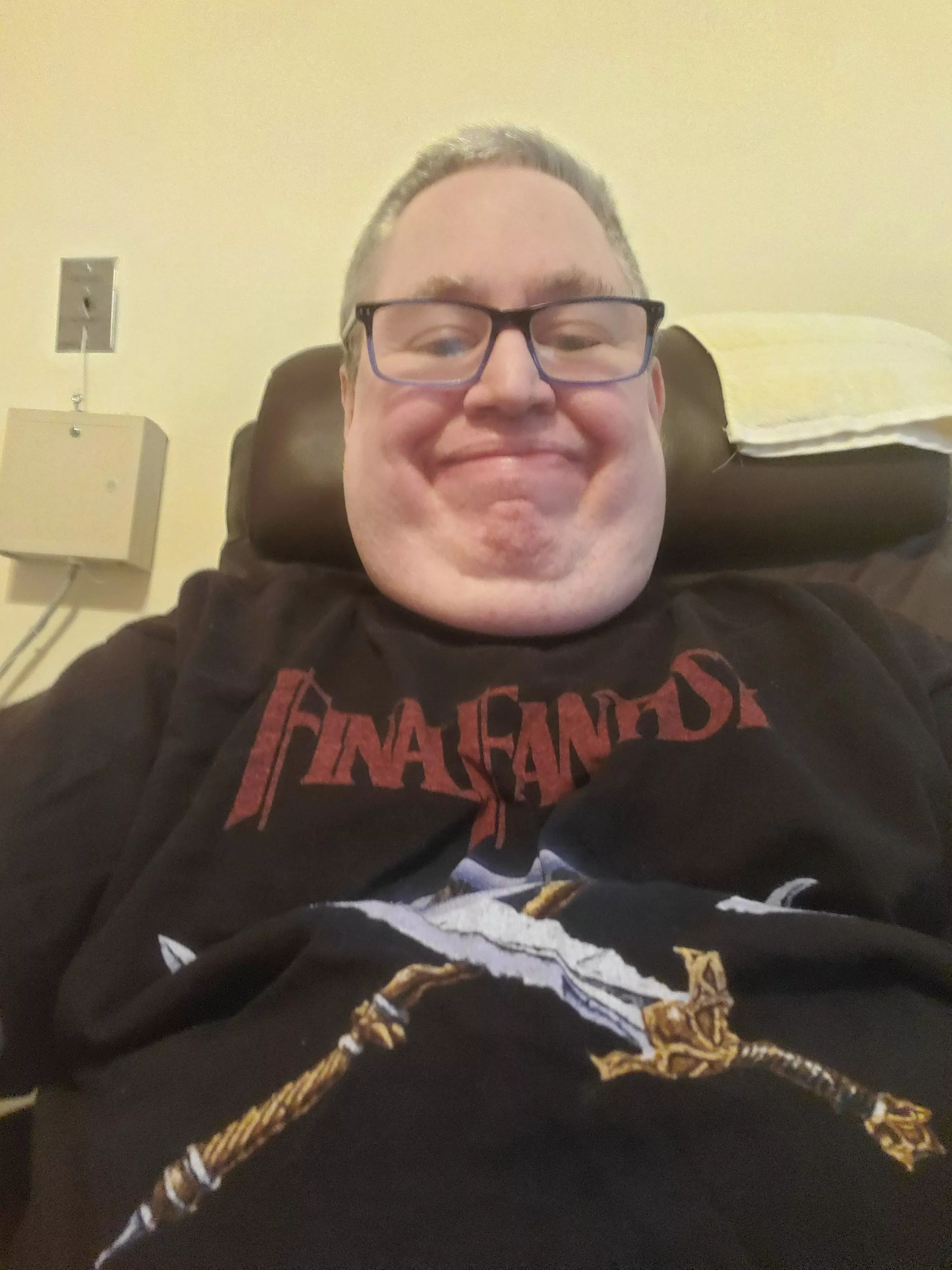 Final Fantasy NES shirt posted by PhoenixInPA_1975