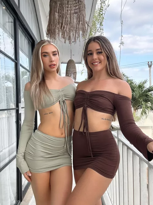 Green or brown? [2] by PiaPowa