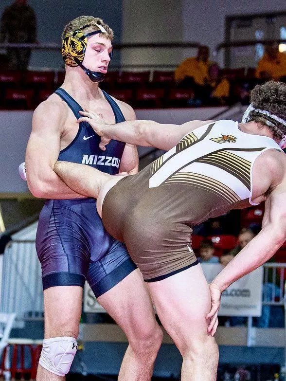 Guess what happens next ...  posted by ZTheGreat1