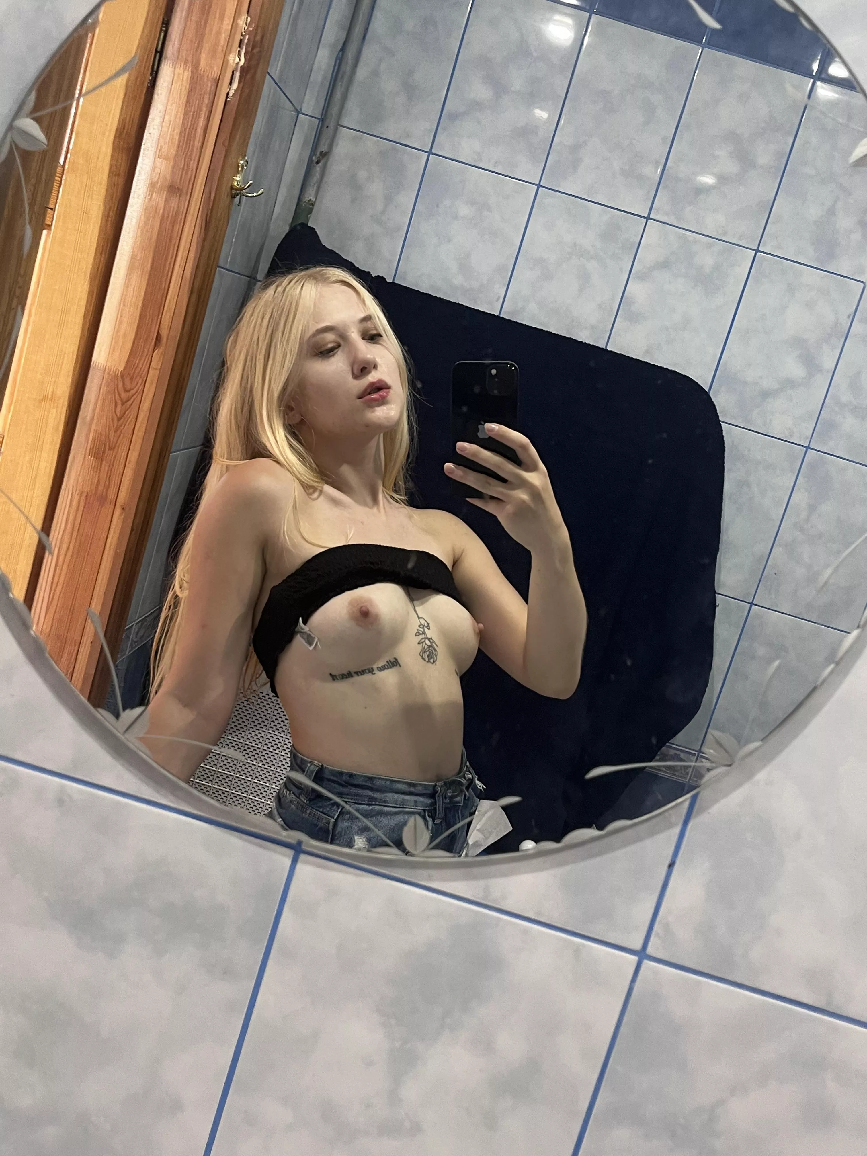 I hope my boobs will attract the attention of your friends. posted by beautysister