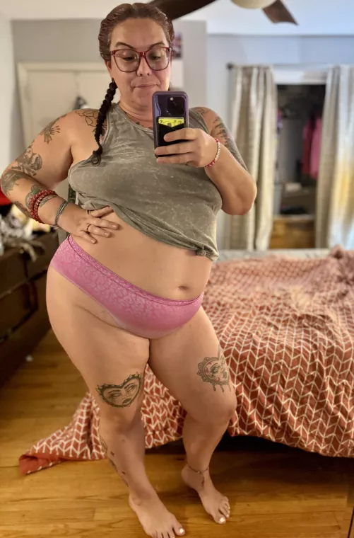 Pink, Cozy, & ready to drop by spicysundays