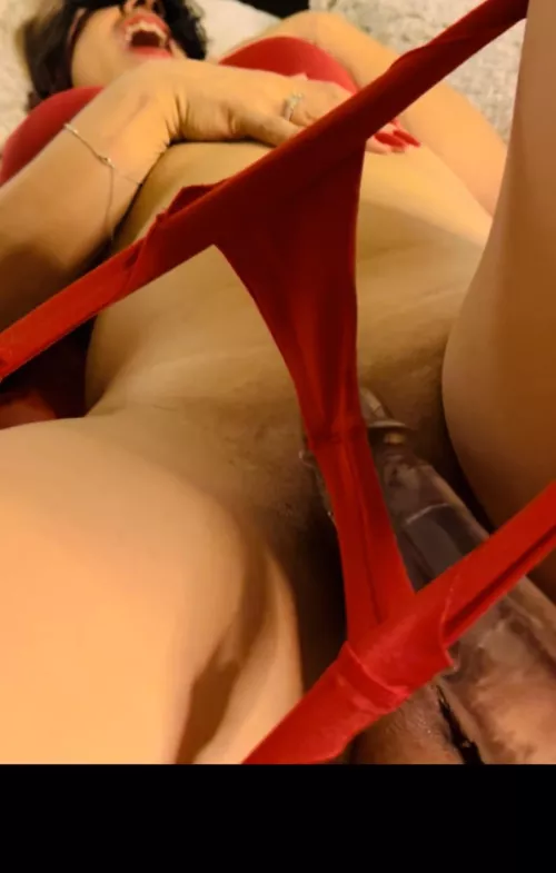 Red is for passion  by DulceFantasias