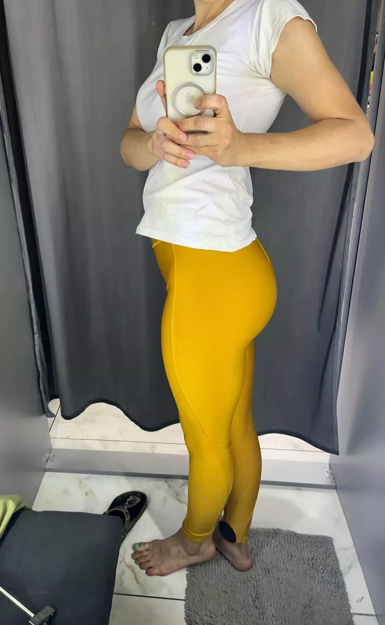 today I just want it to be leggings posted by Pretty-Two-4141