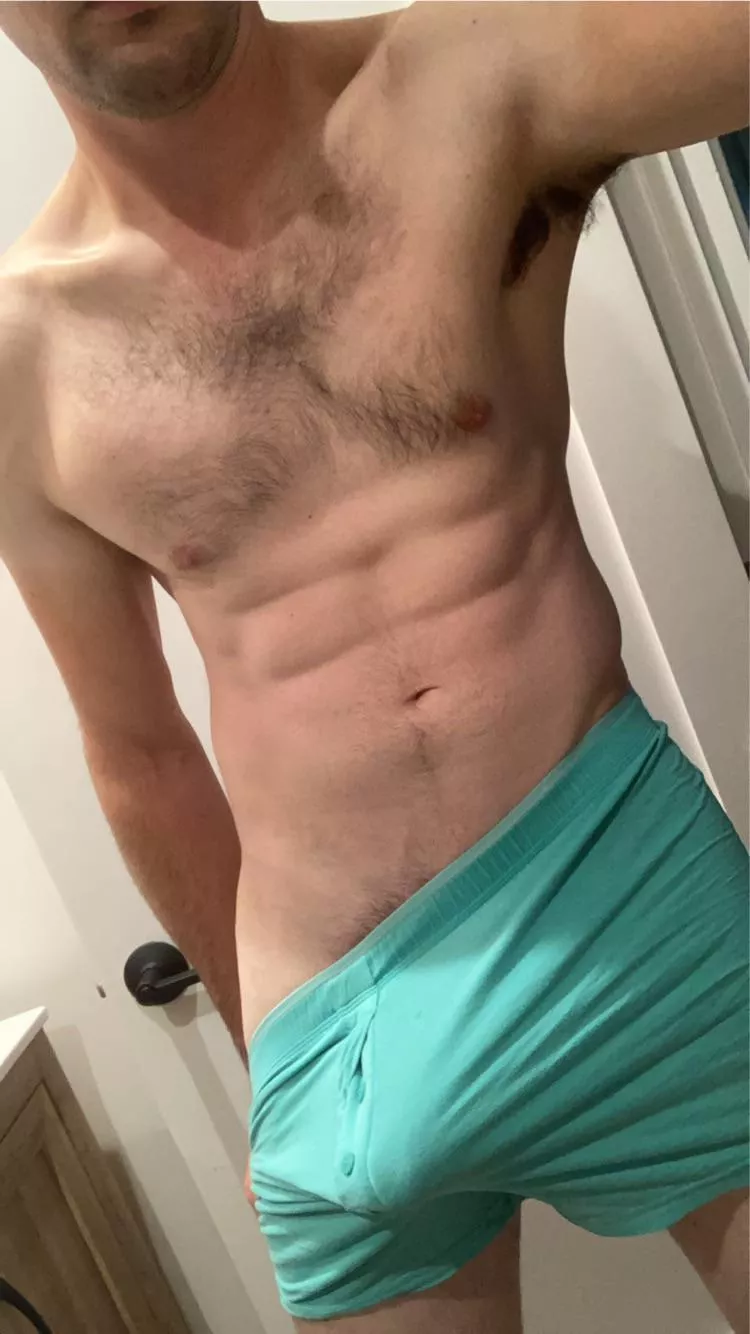 When I should be getting ready for work but I see what you sent me 🤤 posted by swoshyswo