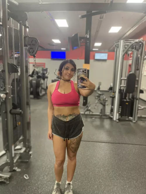 Zoom in 😜 by Juiceypeaches102