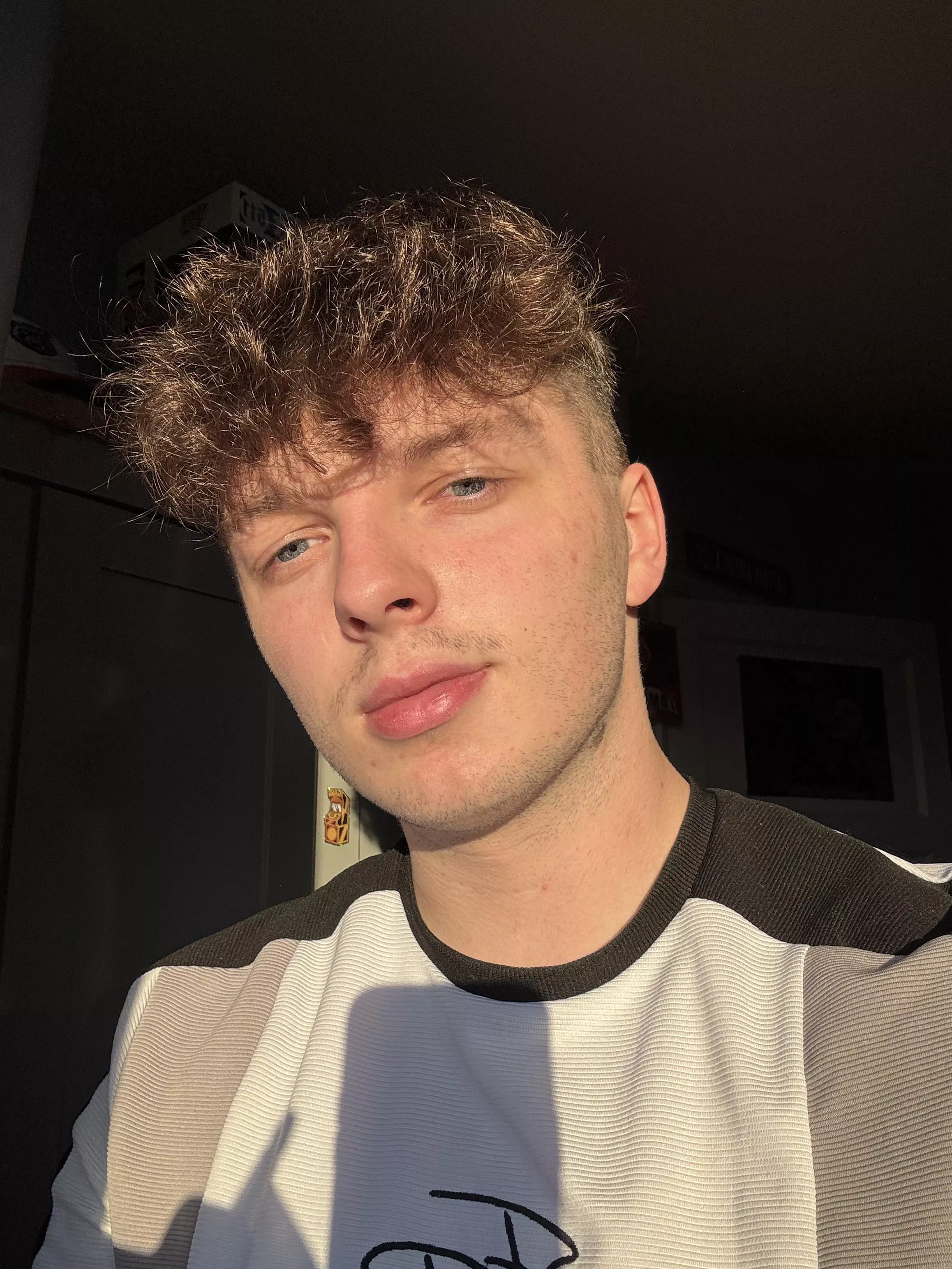 23 Bi Gamerrr posted by Lewlad007