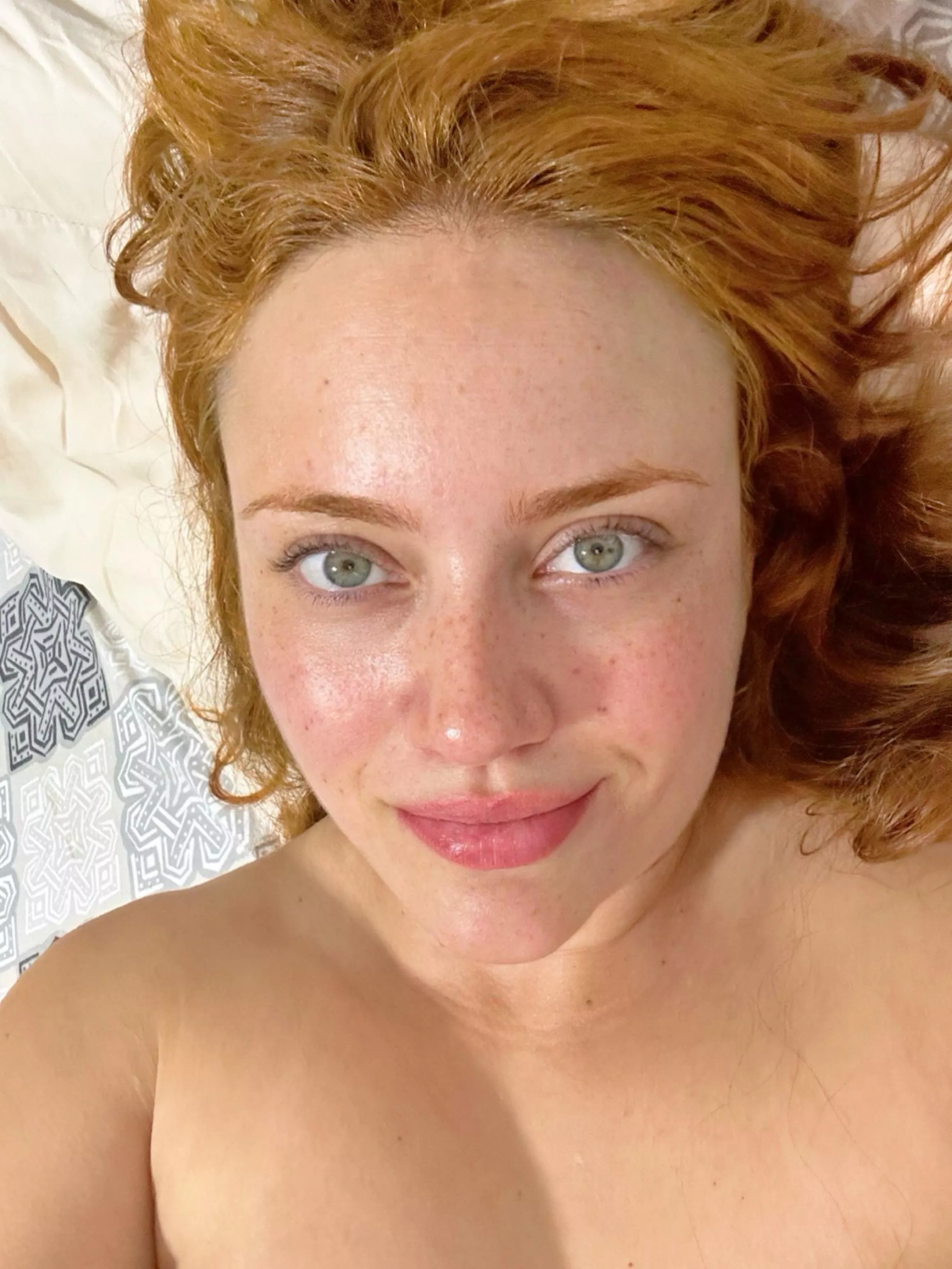 All naked and all pale posted by Puzzled_MJ