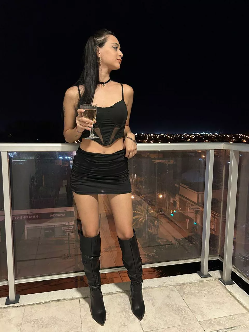 Can the boots stay on posted by lucygreyonly