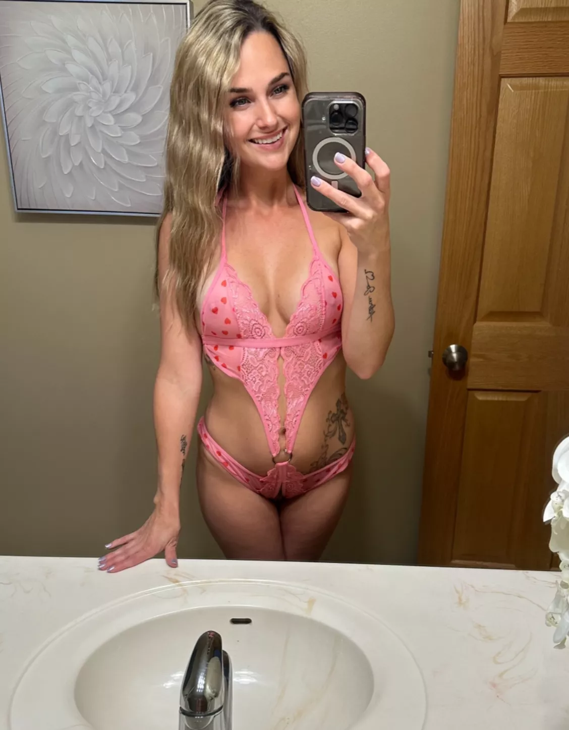 feeling pretty in pink :) posted by ItsMirandaMarie