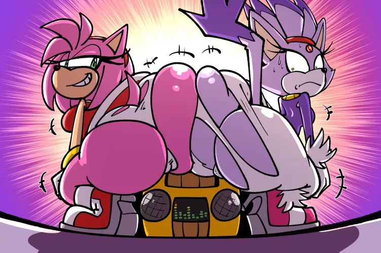 gold boombox (sachasketchy) by Black_heart1994