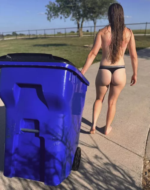 I don’t need a man to take out the trash! Hope the neighbors enjoy the view😉🥰 by nurserachelRN22