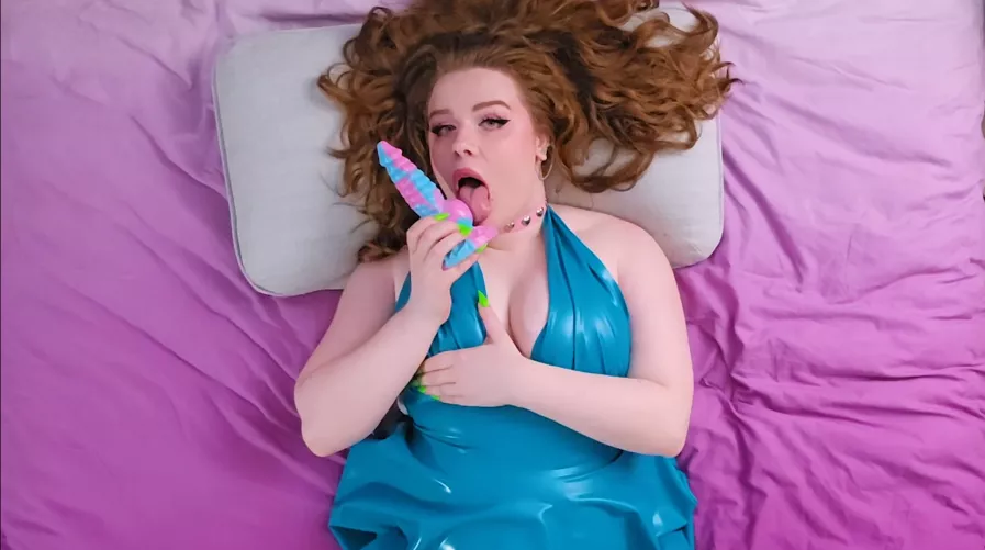 I like it when you watch me. by Best_Turnip