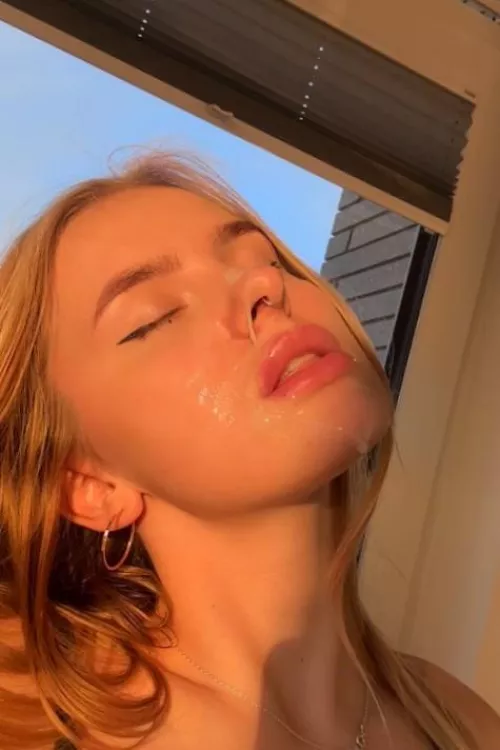 I love licking his discharge off my lips by model_miraaaa