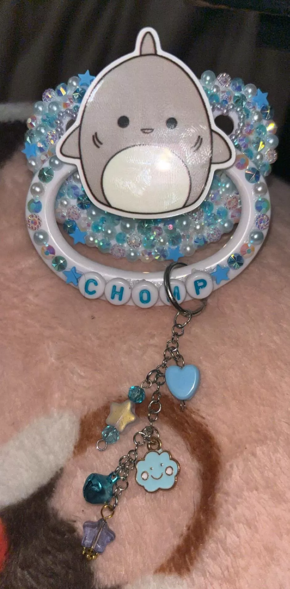 I made myself a new paci!! 🦈 posted by borderlinebarbie_