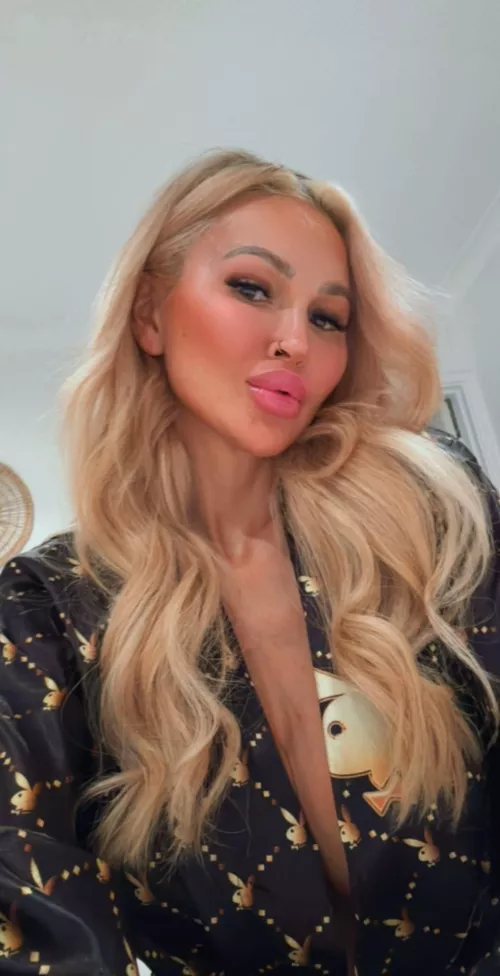 I want to be your secret thrill. by Dyoceans