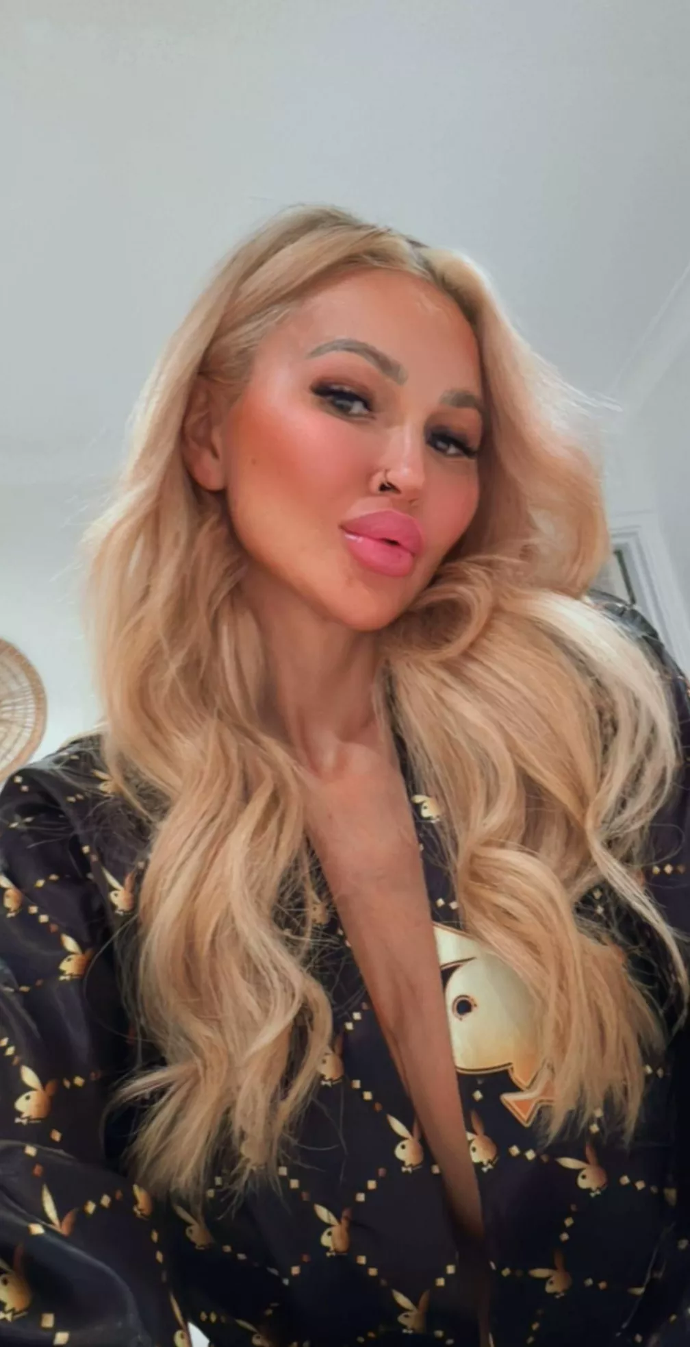 I want to be your secret thrill. posted by Dyoceans