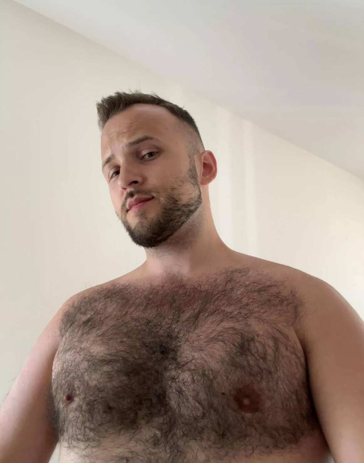 Just got a haircut, feel hot 🤪 posted by MessHot2487