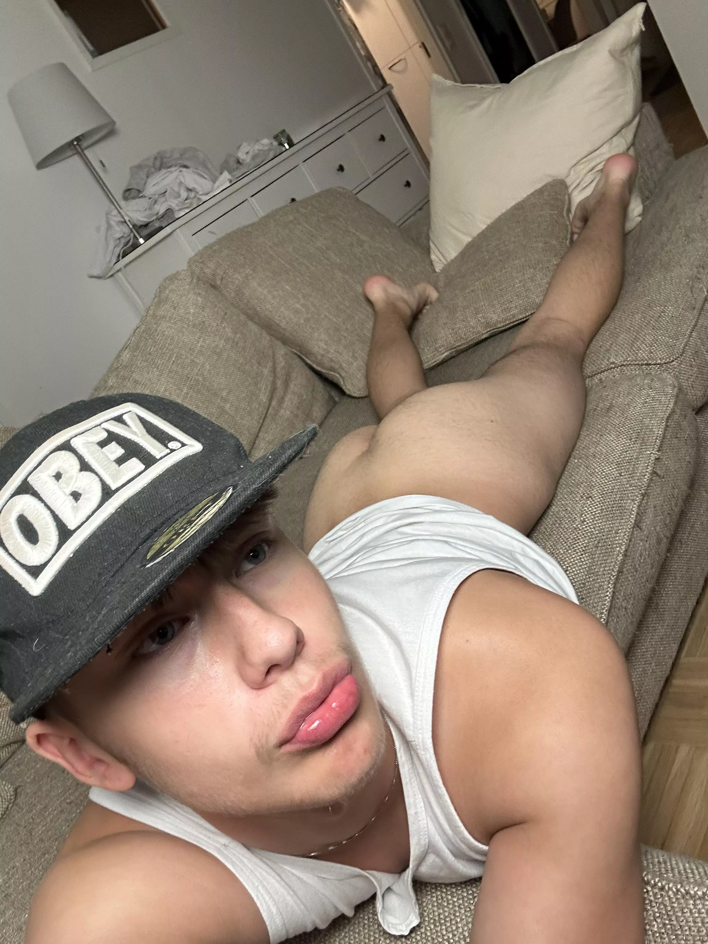 let’s hang out today?😎 posted by Favoriteteenboy