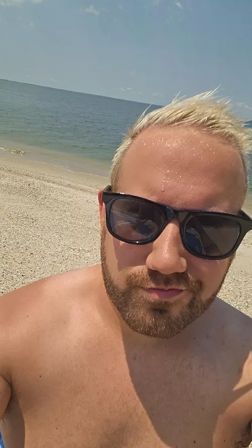 Looking for new gaming buds by Koaticone