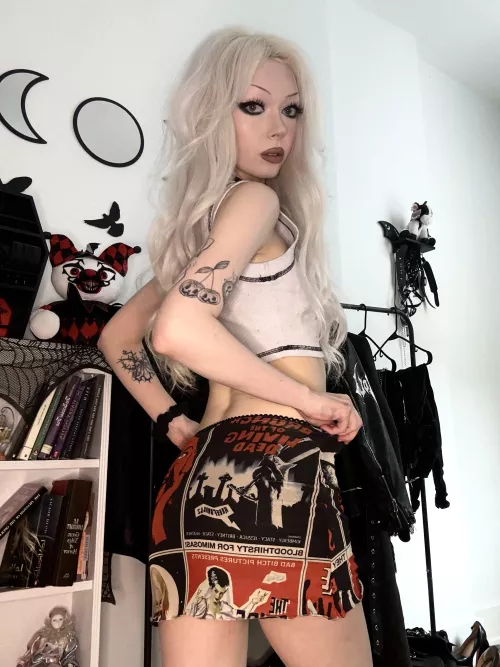 maybe my skirt should be shorter  by lucy_fairy__