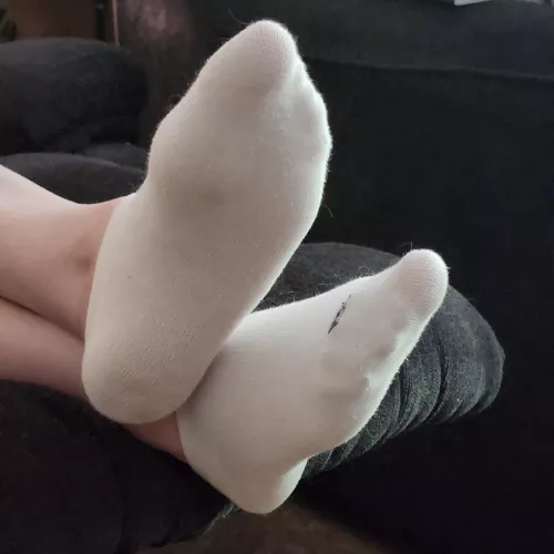 So soft and white, begging to be rubbed.  by leggingsgirl15