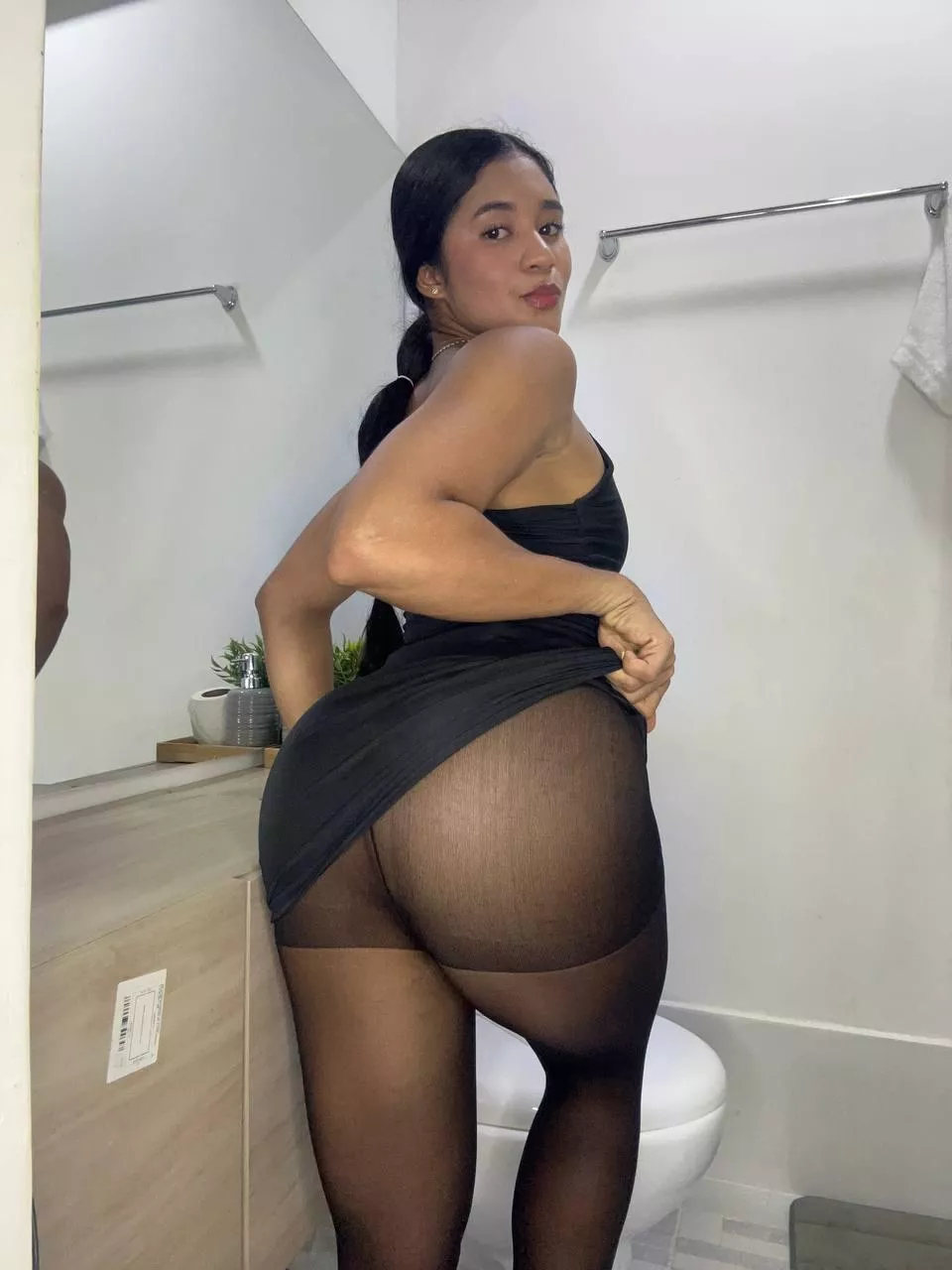 Will you take off my pantyhose for me? posted by maggiemarina