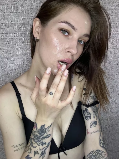 Add more cum to my face by apple_only_