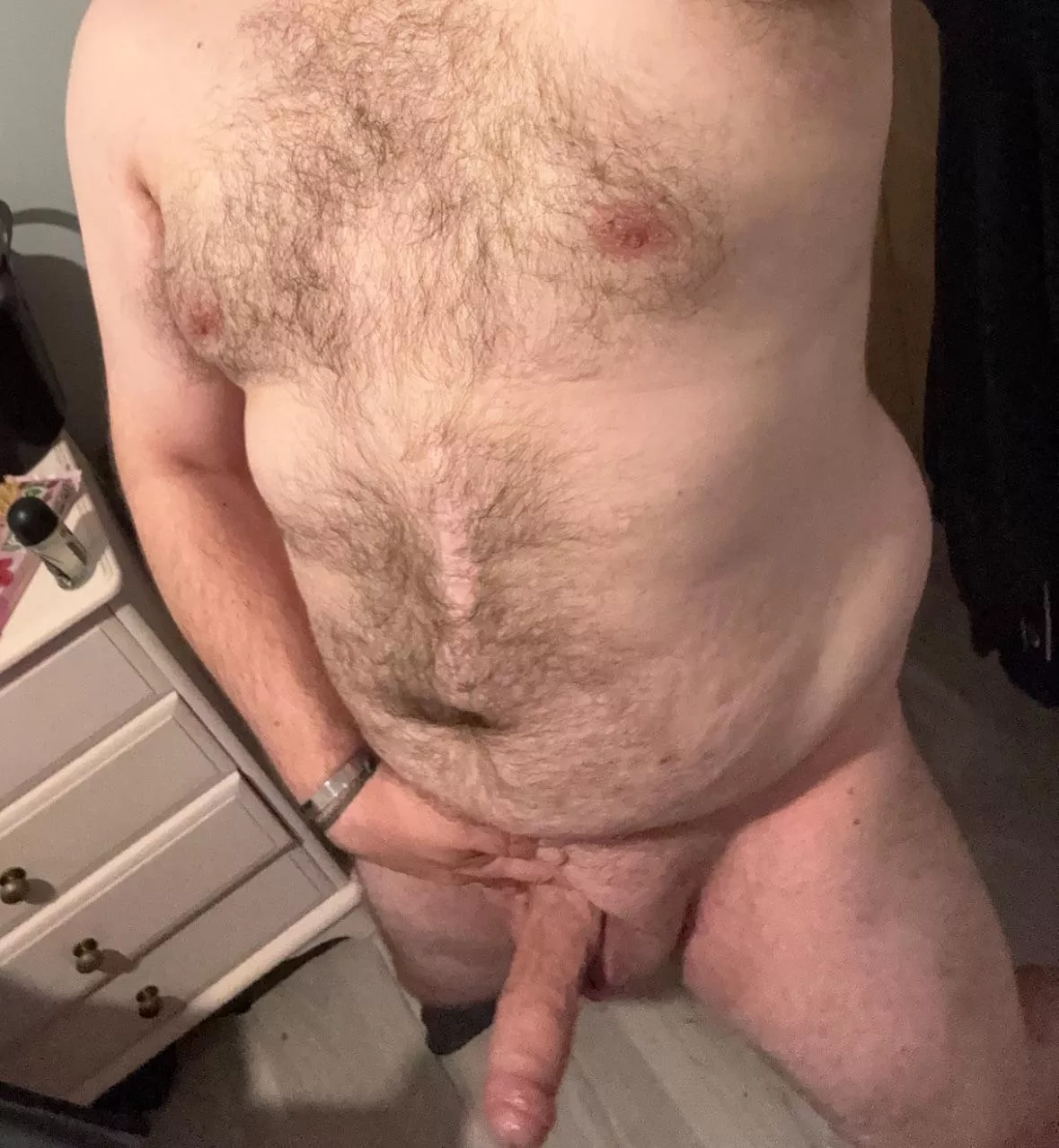 Any ladies like their men to be thicc, hairy and just a nice guy? Lol posted by TheMVP94