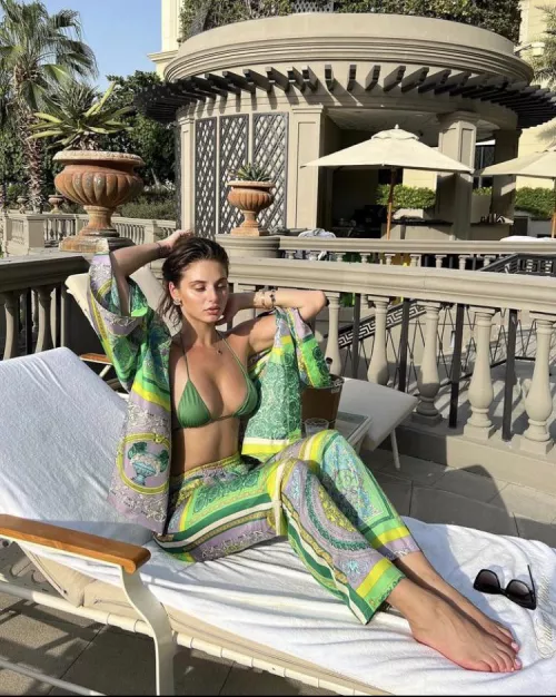 Carina [IUTR] by InterestingSugar906