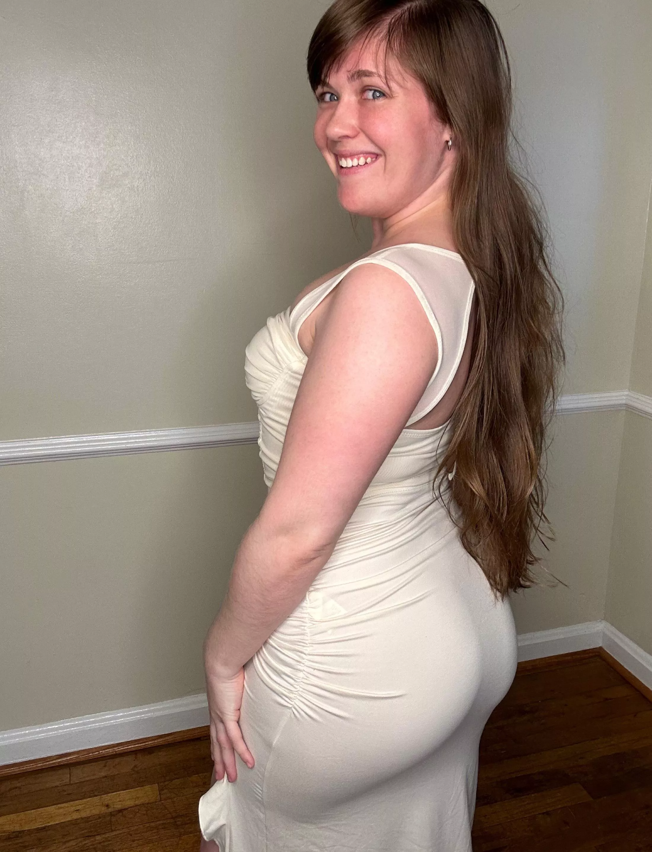 Curves [f] posted by SorrryCharlie