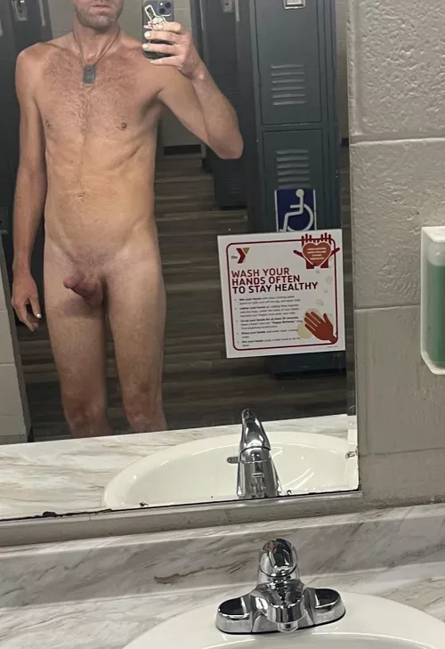 Hello there by Tiny_Zone660