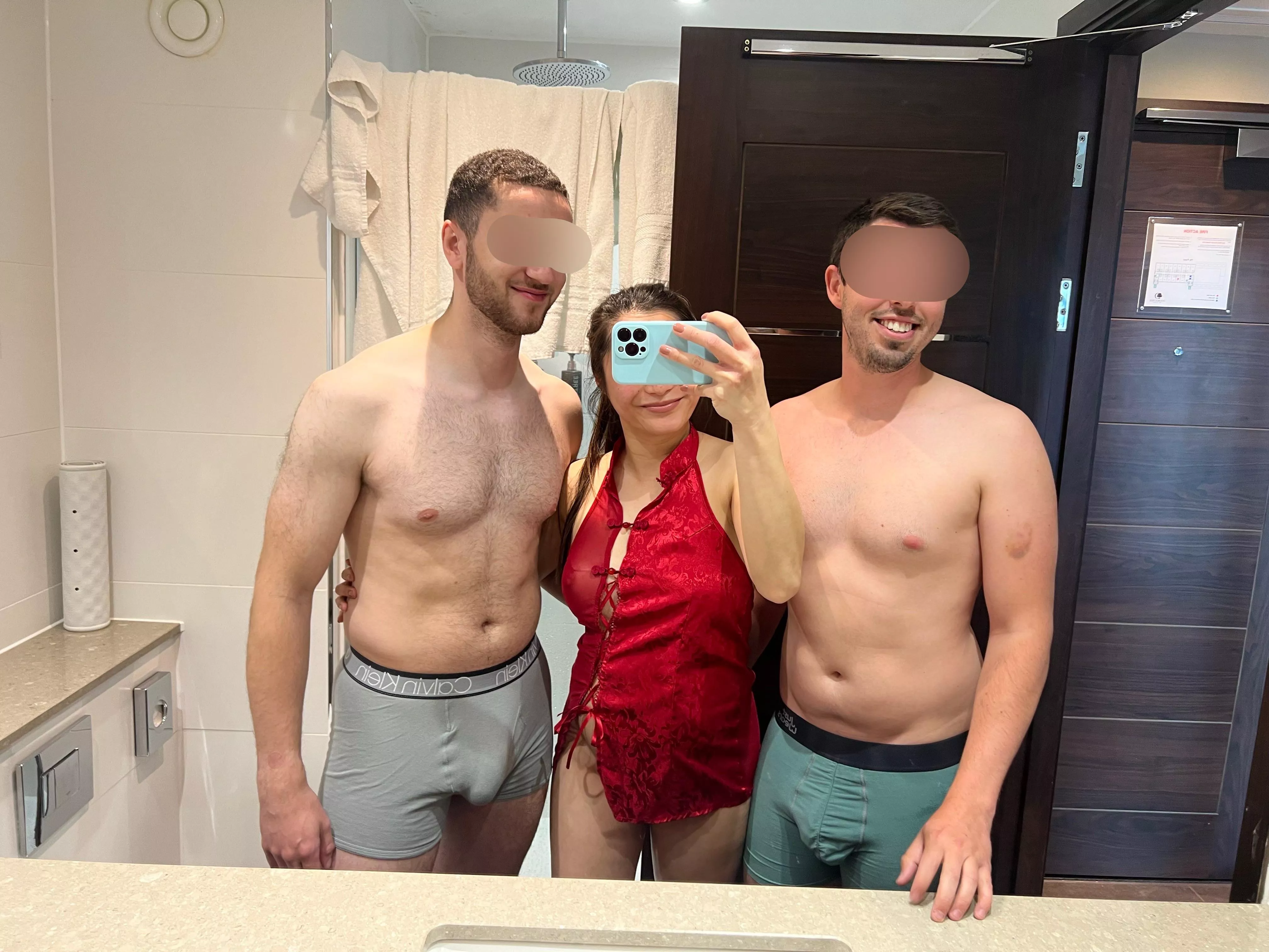 How’s your Thursday posted by PetiteAsianTravels