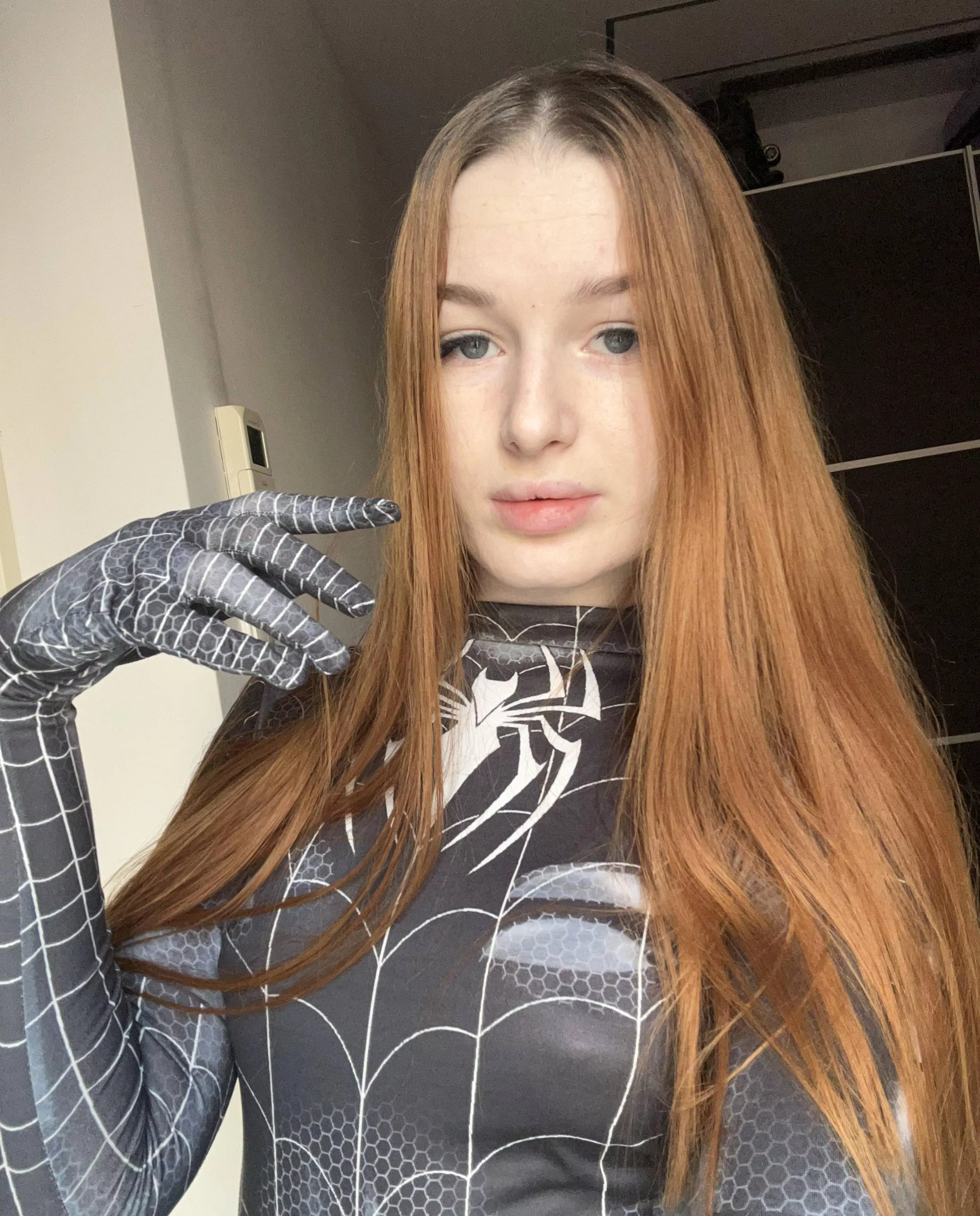 I can be your Venum posted by Cycloniclandlady117