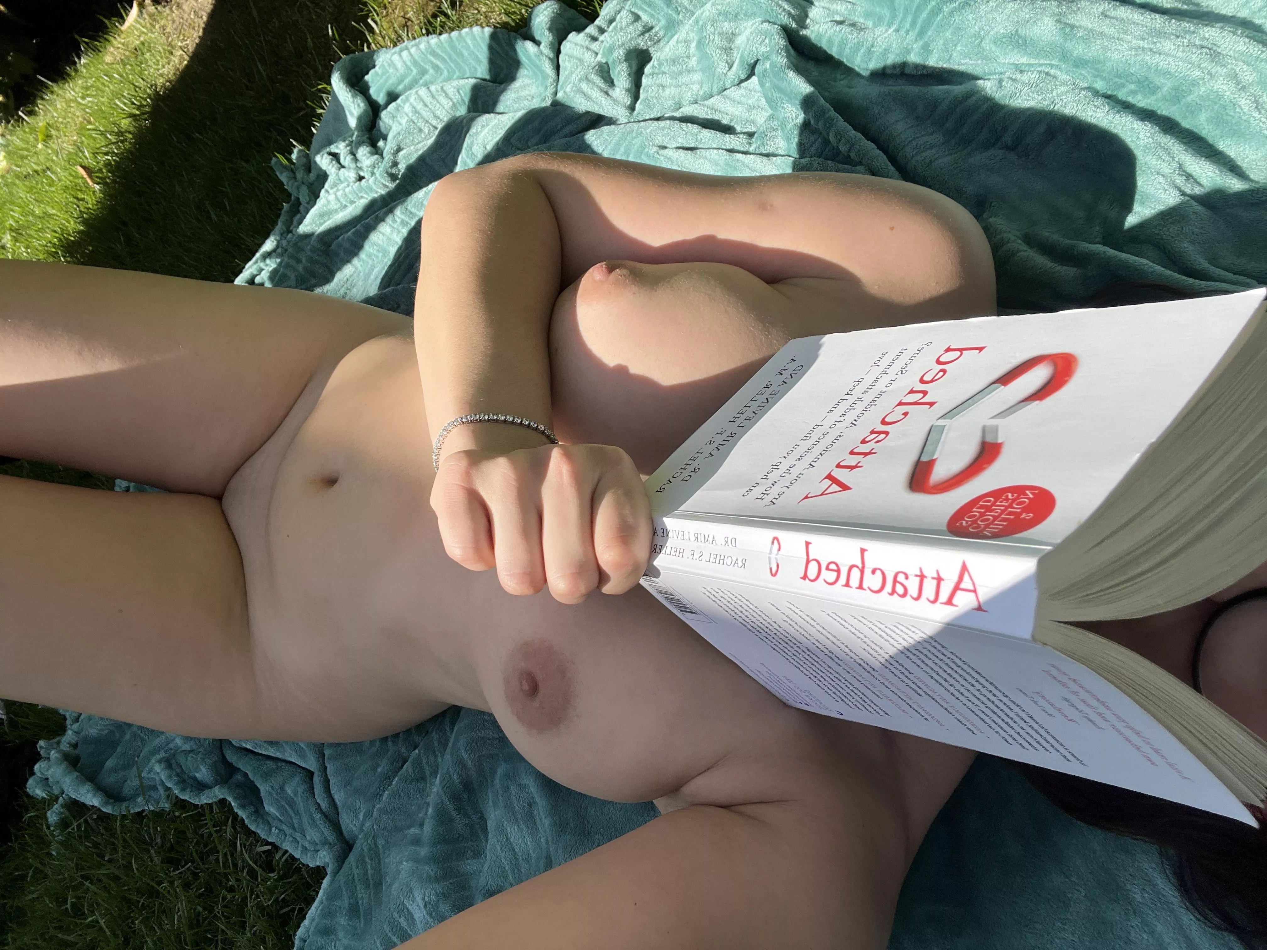 I loved fucking her face while her husband sat quietly in the corner watching her enjoying every inch of me posted by AudreyCrossdm0