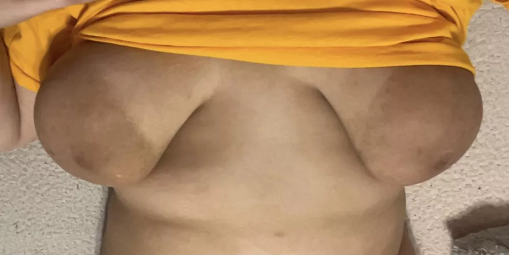 I want hubby on one titty and a girl on the other 🥰 by WifeyHubby628