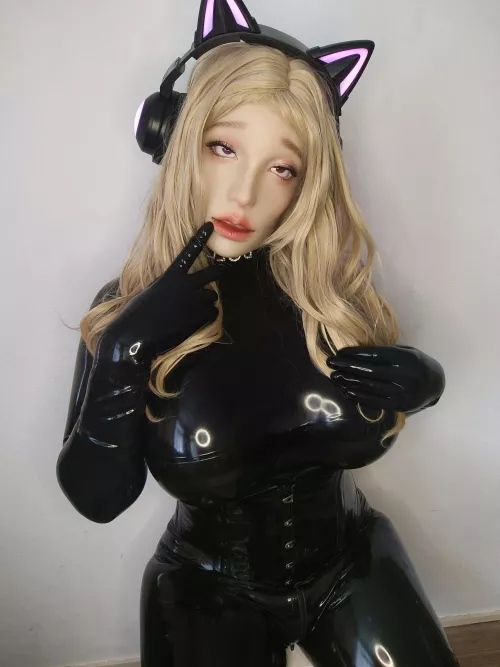 Just a latex doll! by DavinaDarkness