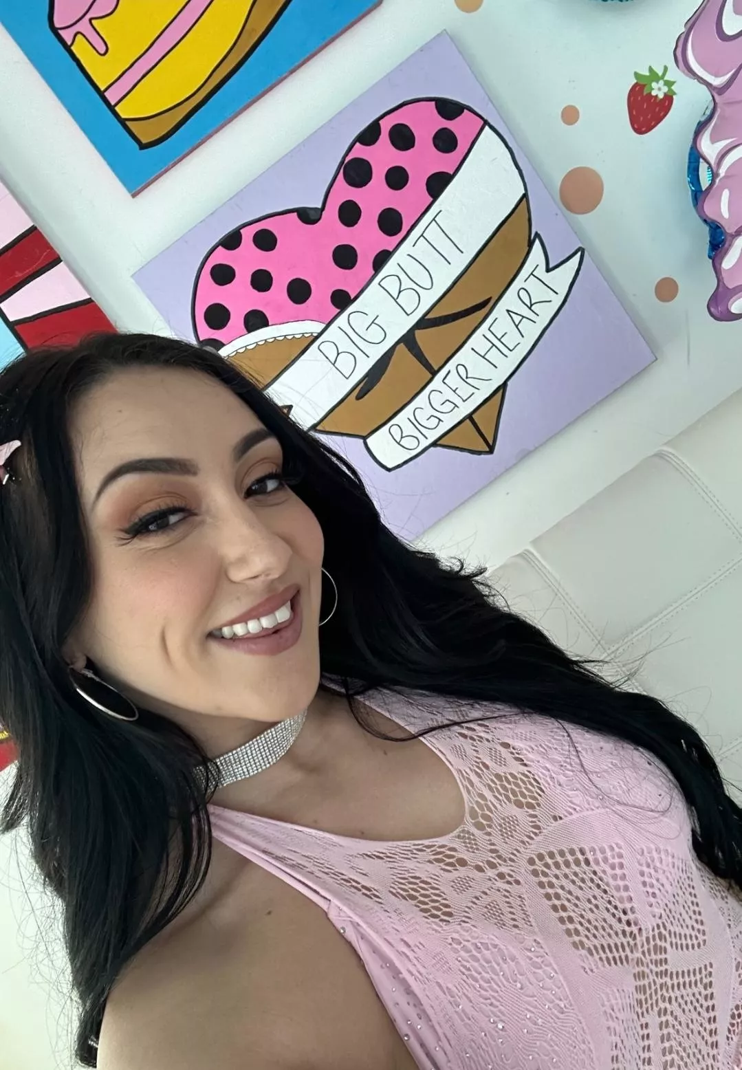 Mandy With another classic Gold Big Booty material  posted by John_Criss