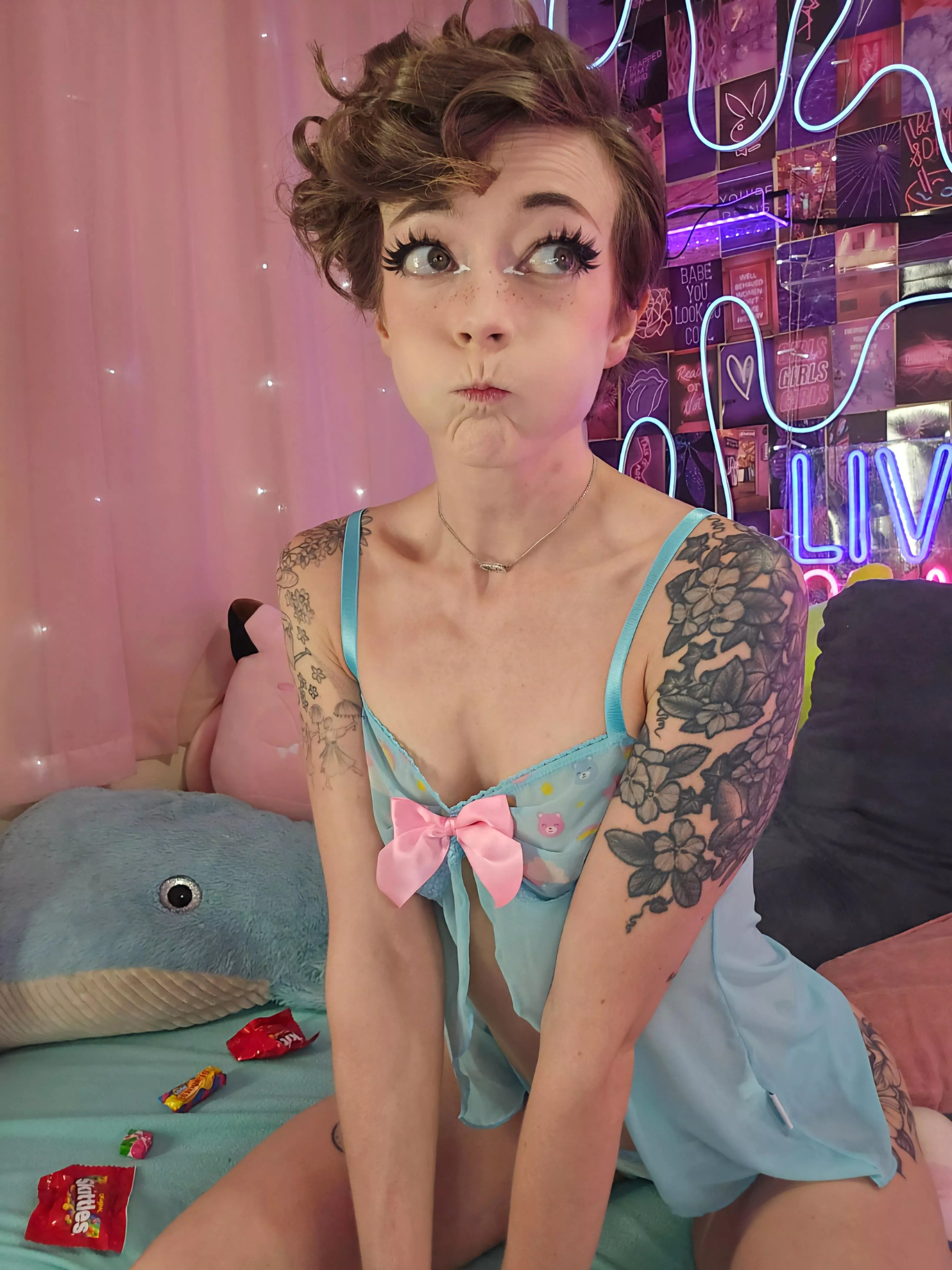 🌈Good morning! Try something new today!✨ 🎆JULY SALE🎇 10 min live show & XXX Snap 4 LIFE! $400 value for only $100 posted by littlerosexo