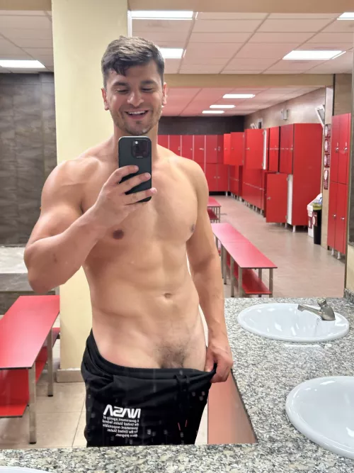 I love adrenaline by realisiwak