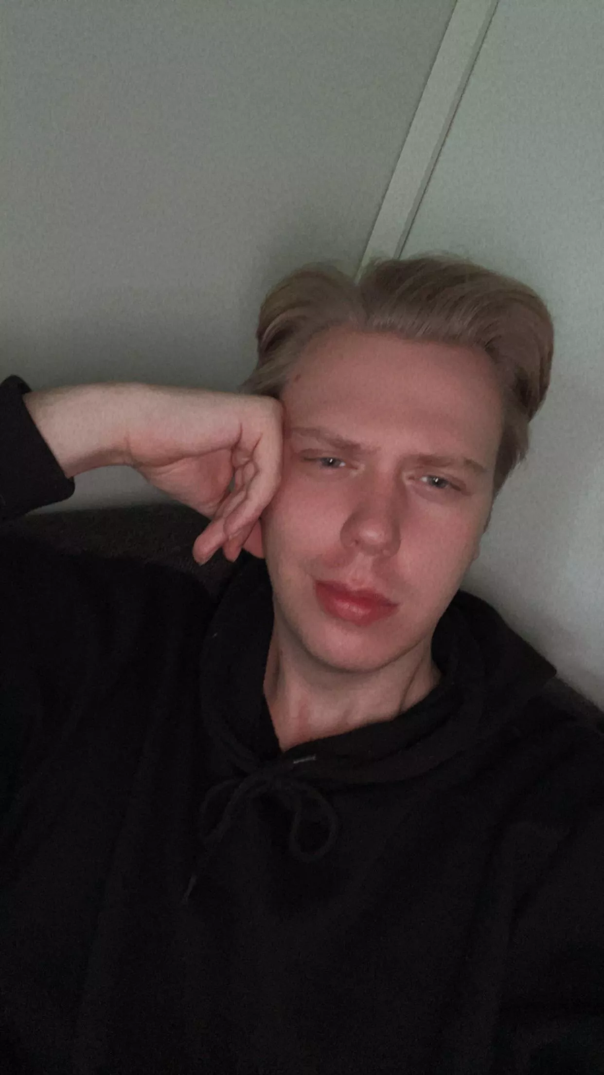 I took my ps4 to get cleaned and now i dont have anything to do 😩. Ps open for friends✌🏻 posted by SourGaymer