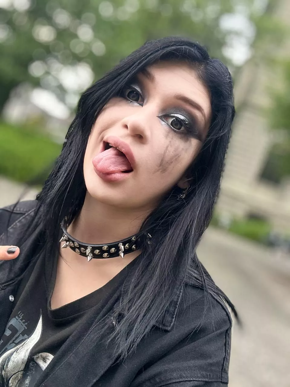 I'm not going crazy yet tamed posted by Consistent_Radio9930