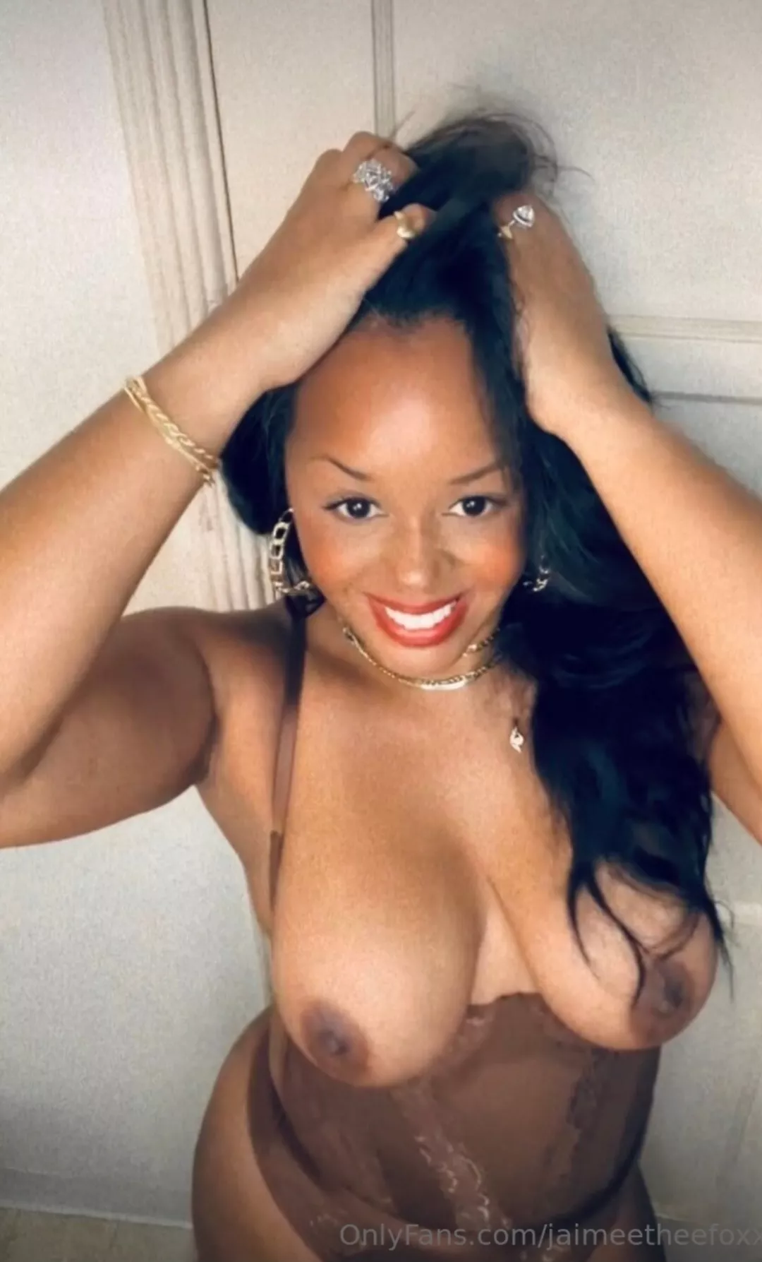 Jamie F.  posted by donluc85