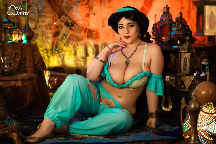 Jasmine cosplay (self) by ailiwinter
